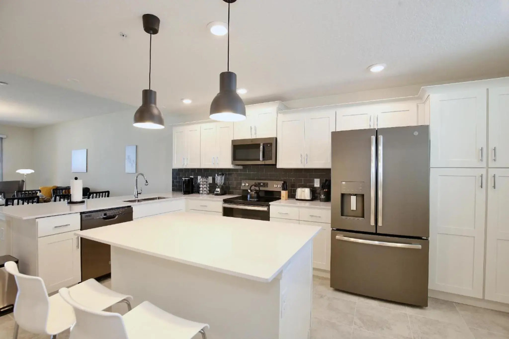 Brand New Apartment In Lux Storey Lake Community 10 Miles To Disney New Listing