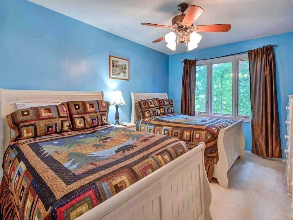 NeverEnding View 3 Bedroom Home with Hot Tub