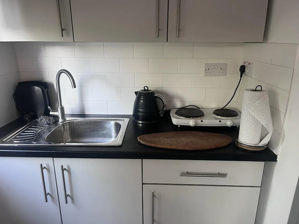 Remarkable Cozy 1-bed Studio in Romford London Uk