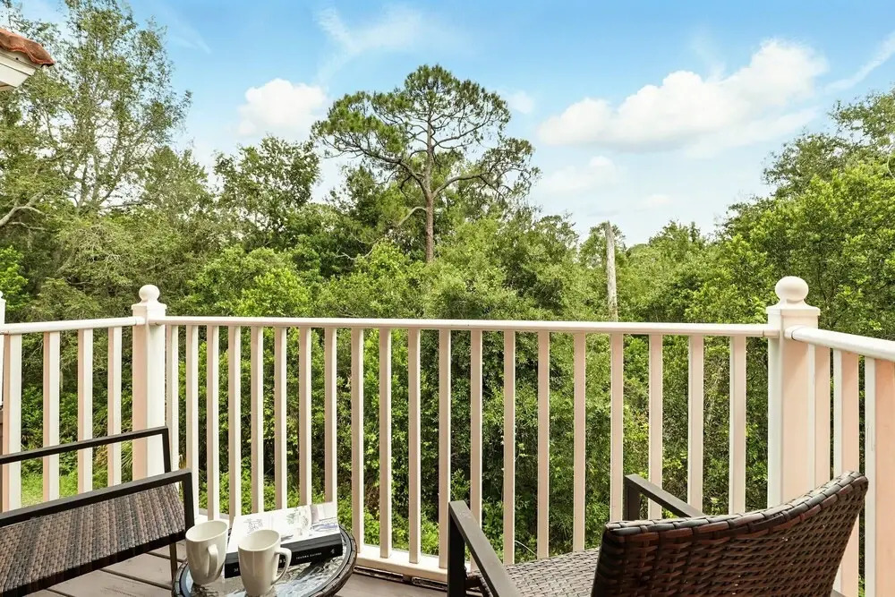 Disney Charm, Steps From Pool and Clubhouse!