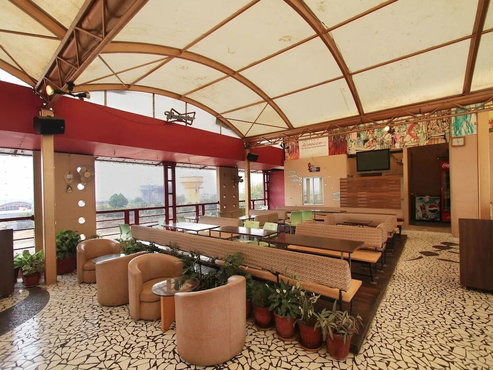 Purple Inn Boutique Hotel