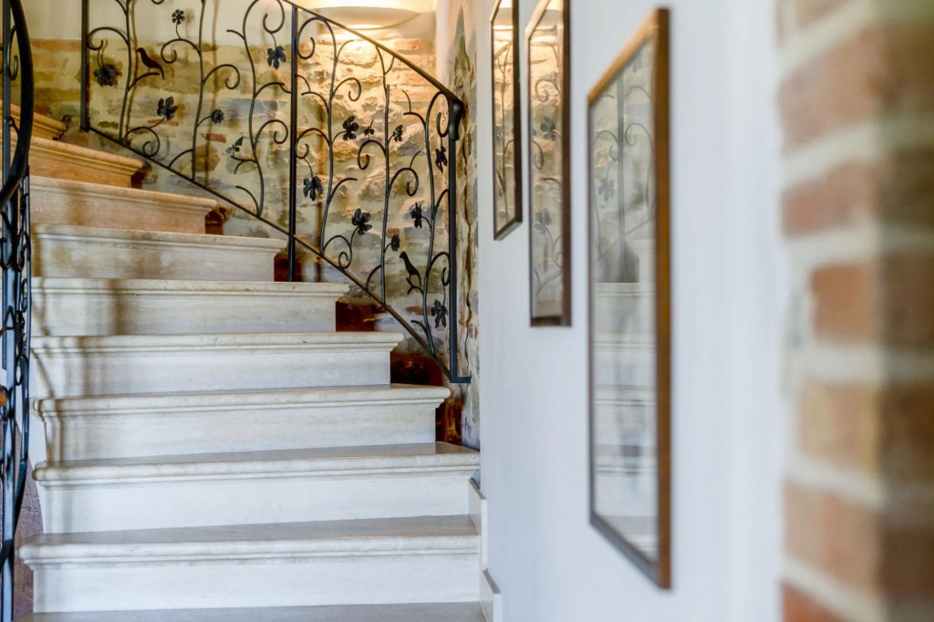 Villa Trasimena is a property with great character, located in a truly enviable position overlooking-Villa Trasimena