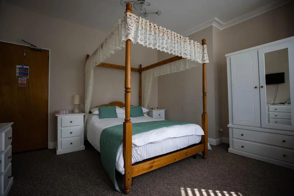 Claremont Guesthouse