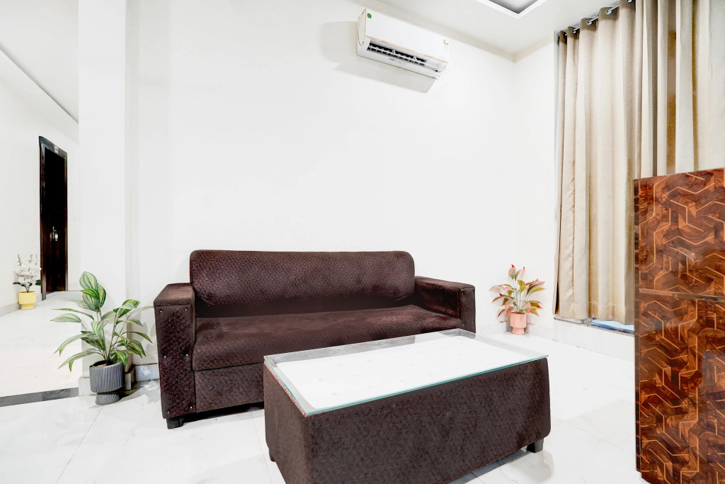 Townhouse Narholi Bridge Mathura