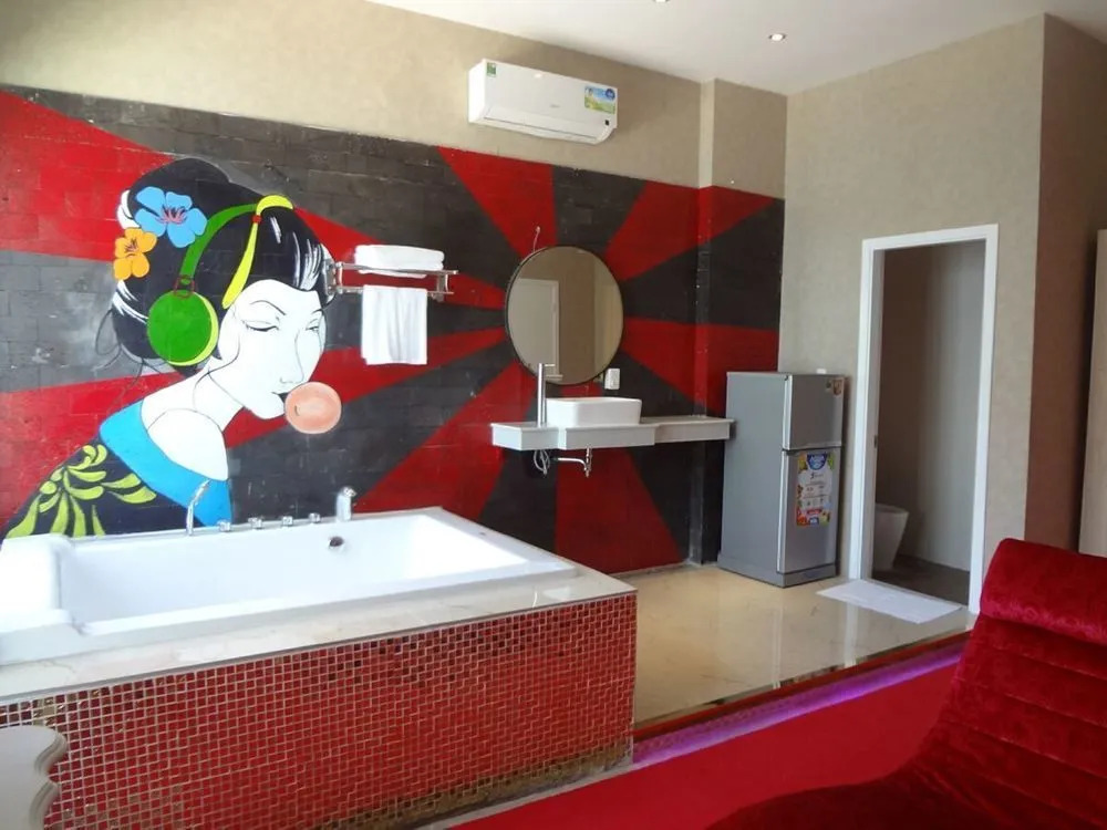 Love Point Hotel