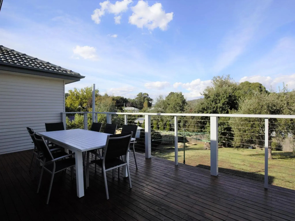 46 Banjo Patterson Crescent