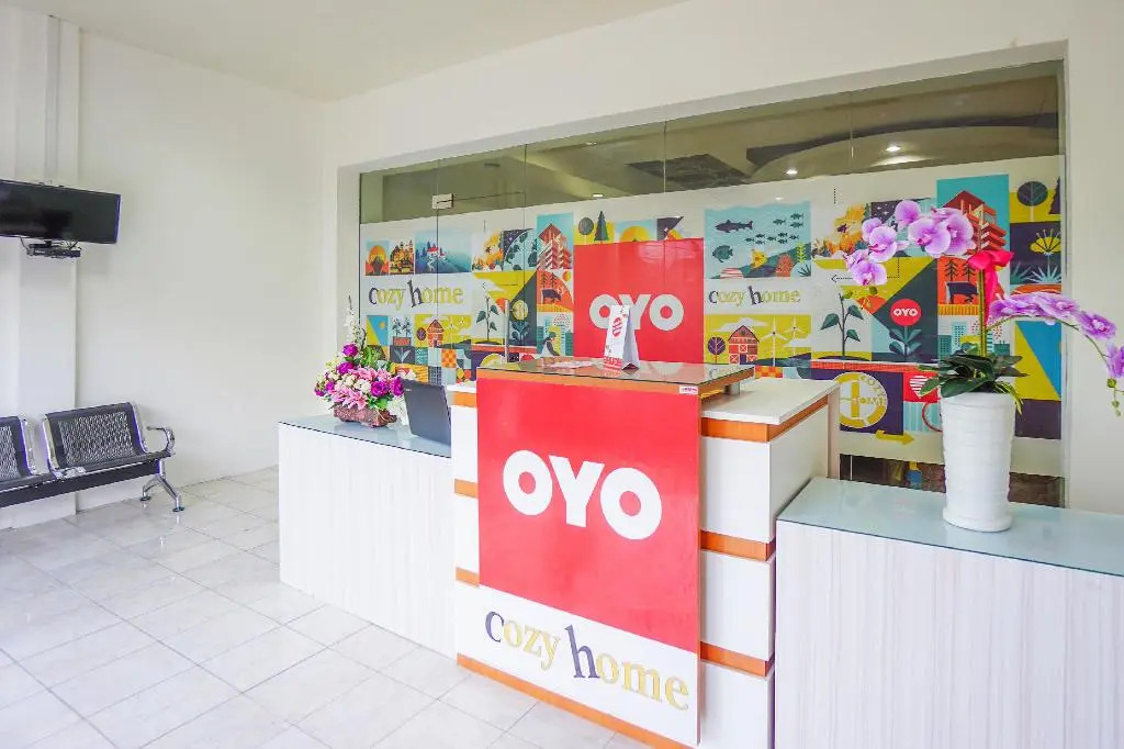Super OYO 1838 COZY Home