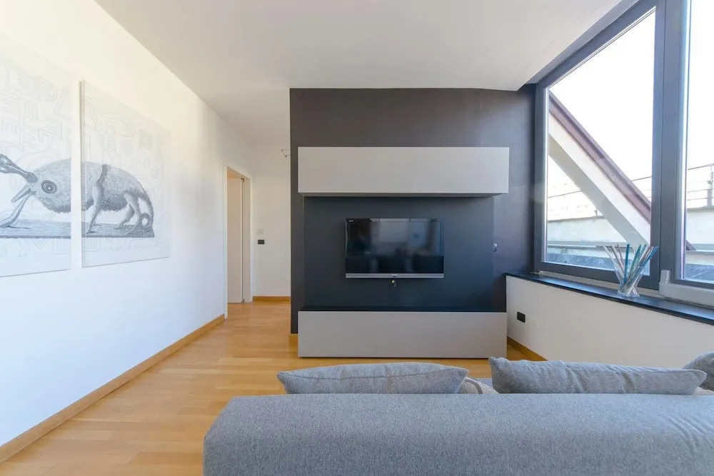 Altido Penthouse next to Acquario