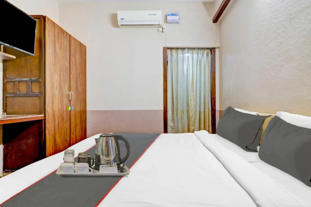 Hotel Green Nest Suites