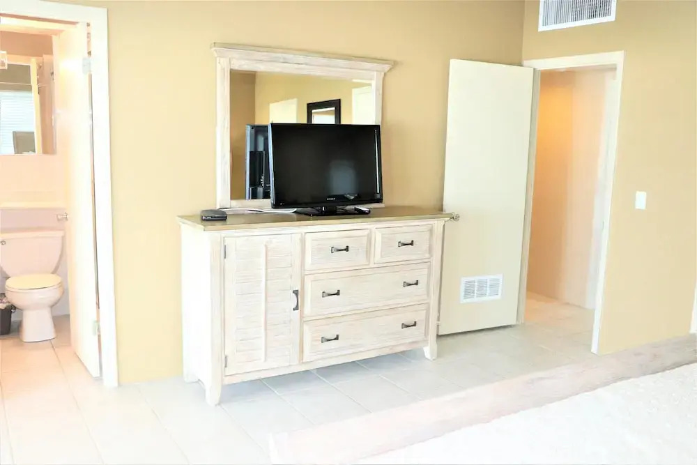 Jamaica Royale - T41 - 2 Br Condo