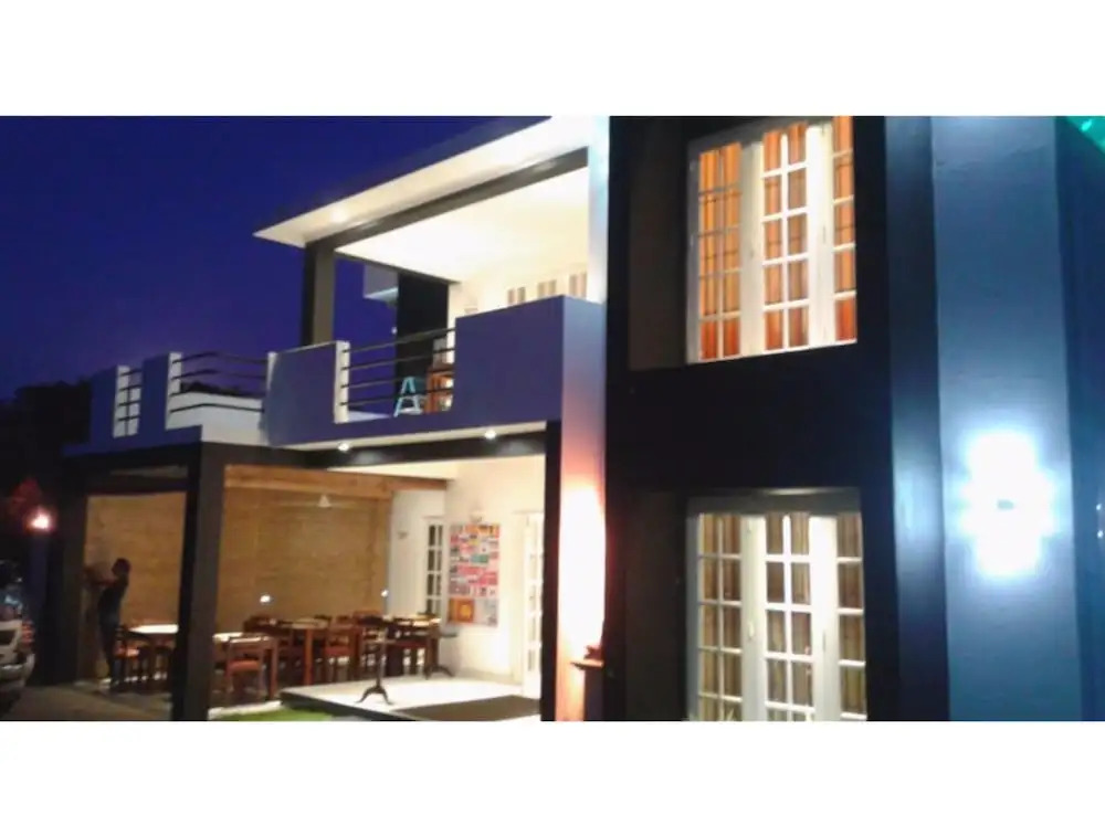 Vista Room Cemetary Road 2