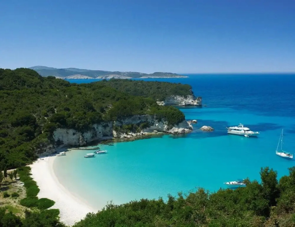 Kirki s Cozy Getaway - Paxoi Getaway w Jacuzzi