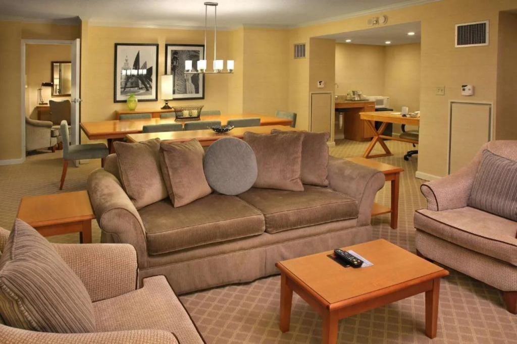 DoubleTree by Hilton Hartford Downtown