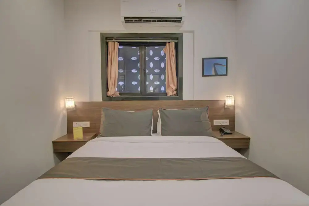 Collection O 247 Hotel Rosewood
