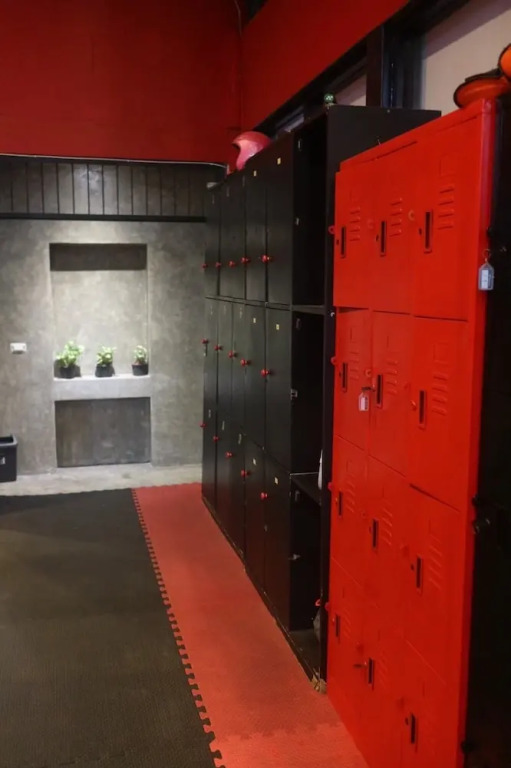 KruDam Gym Hostel