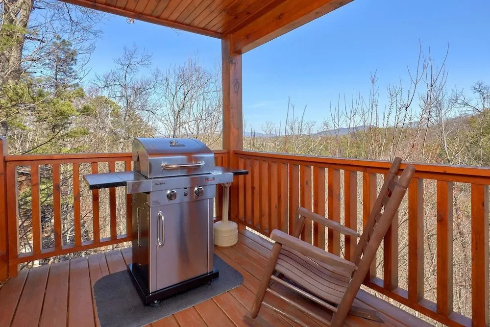 Smoky Mountain Serenity Apartment 3