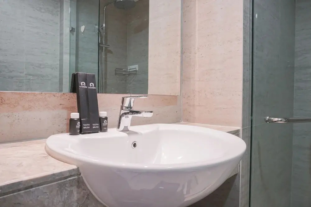 Great Location 2Br at Gold Coast Apartment Near Pik Area