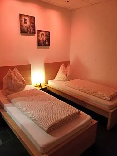 Come-In Motel