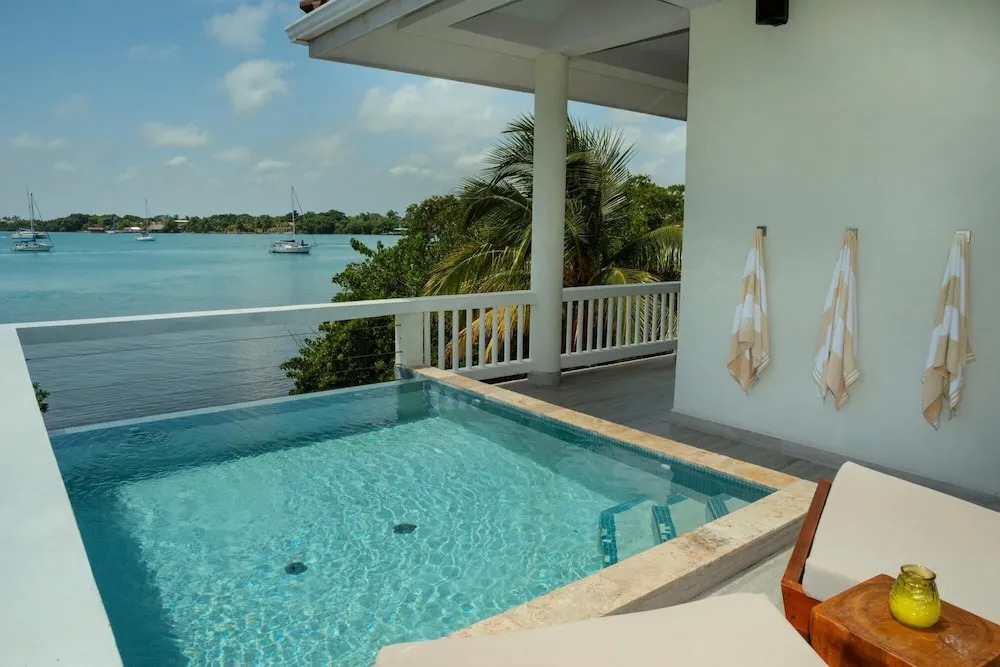 Island Time Gecko - Private Island Beachfront Villa 1 Min From Village