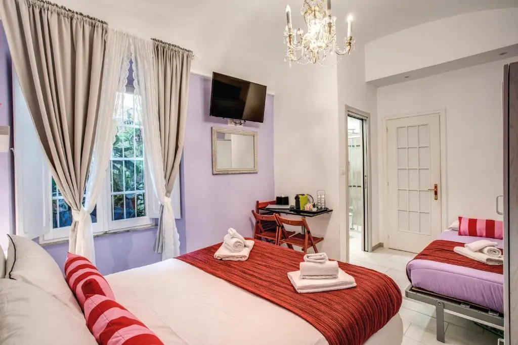ROYAL VATICAN SUITES