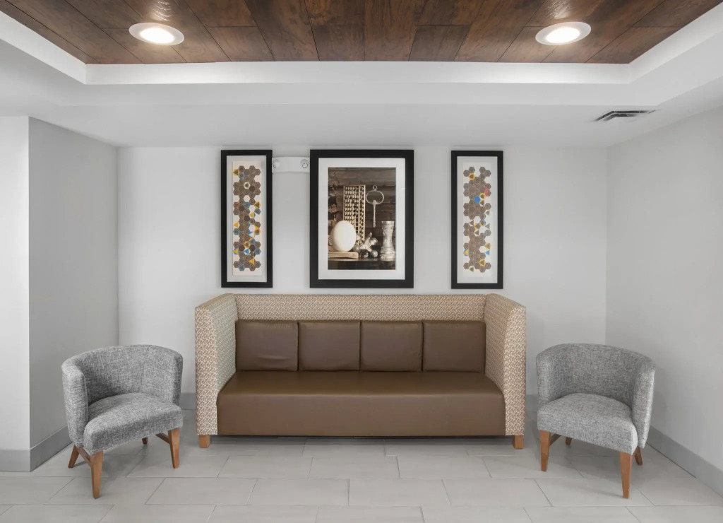 Holiday Inn Express Hotel & Suites Altoona-Des Moines by IHG