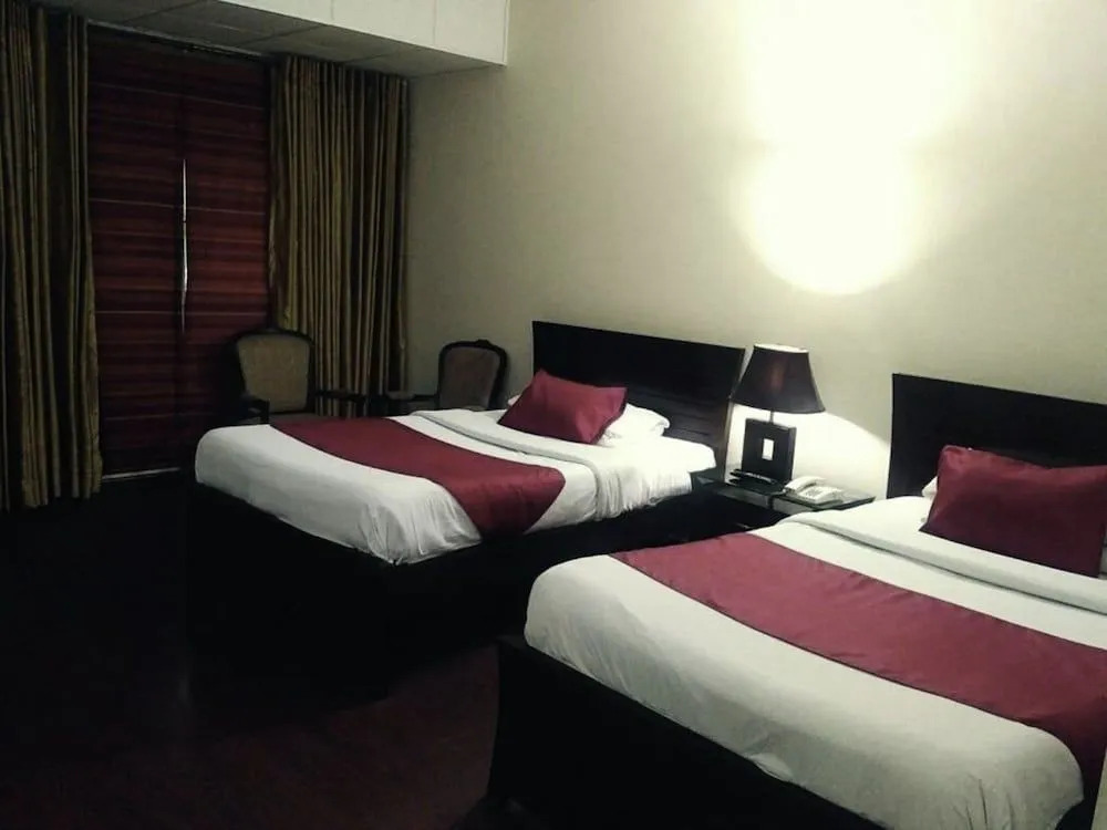 Hotel Pak Continental Hotel