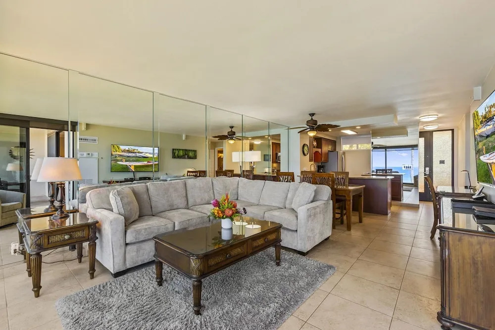 110 Kaanapali Shores Place, #405