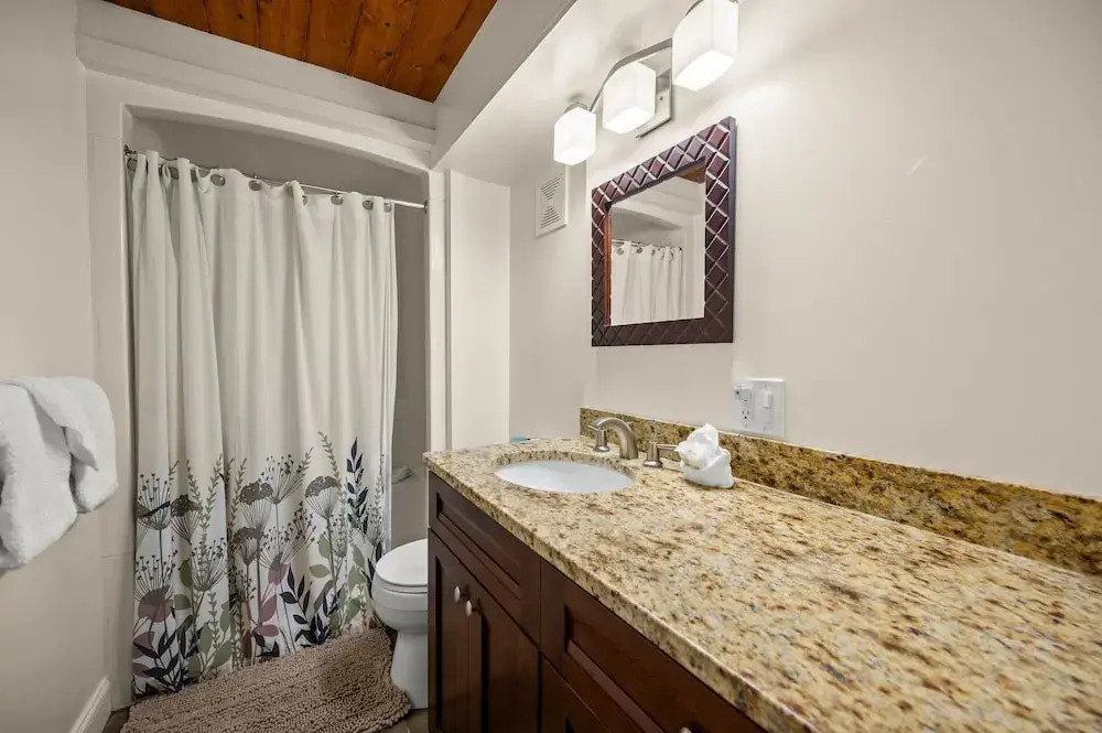 Alpine Court Chalet 4 Bedroom Home