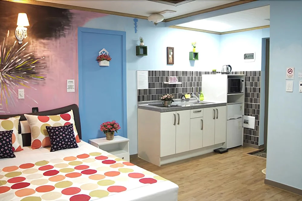 Yongin Caribbean Hue Pension