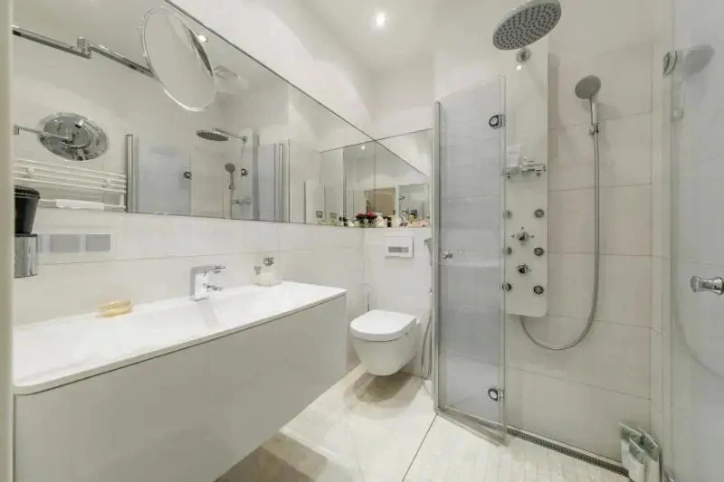 4892 Privatapartment List