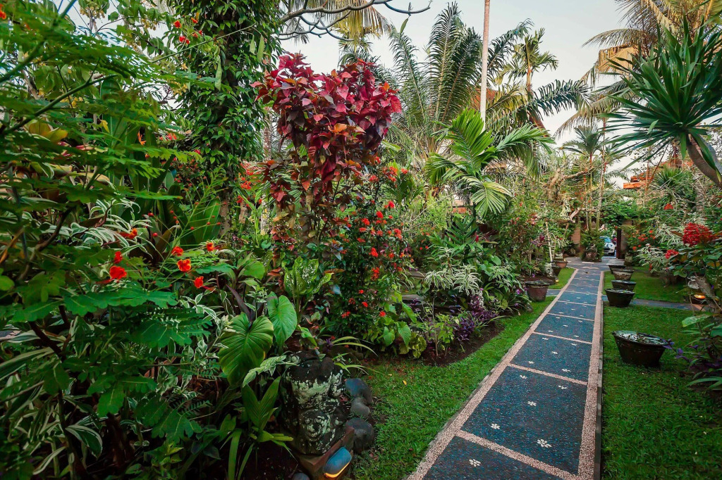 Ubud Inn Cottage by Prasi