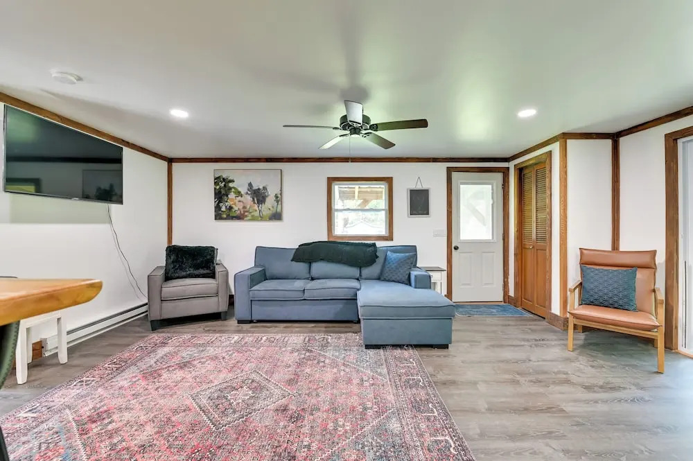 Cozy Catskills Cabin - 12 Mi to Windham Mountain!