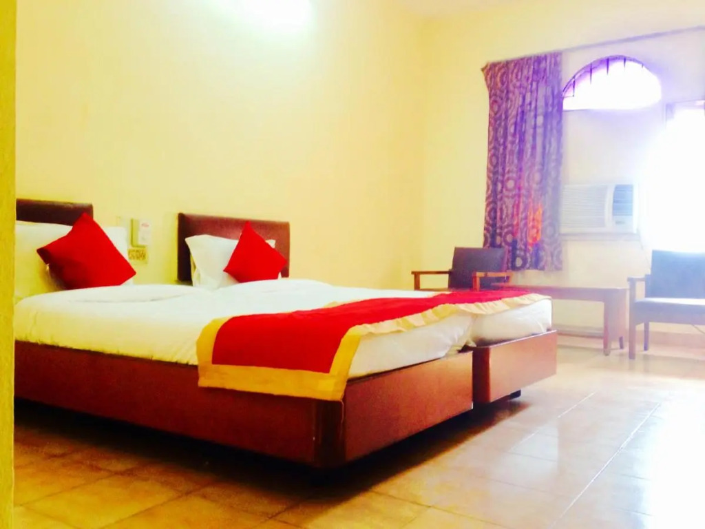 FabHotel Ranjit Residency - Secunderabad Station Exit, Secunderabad Railway Station
