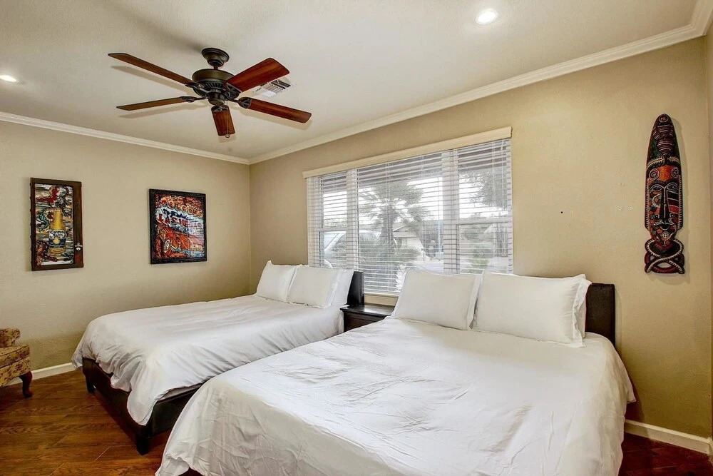SLS Verde - Luxury Estate with FREE Heated Pool, Spa, Pool Table & Muc