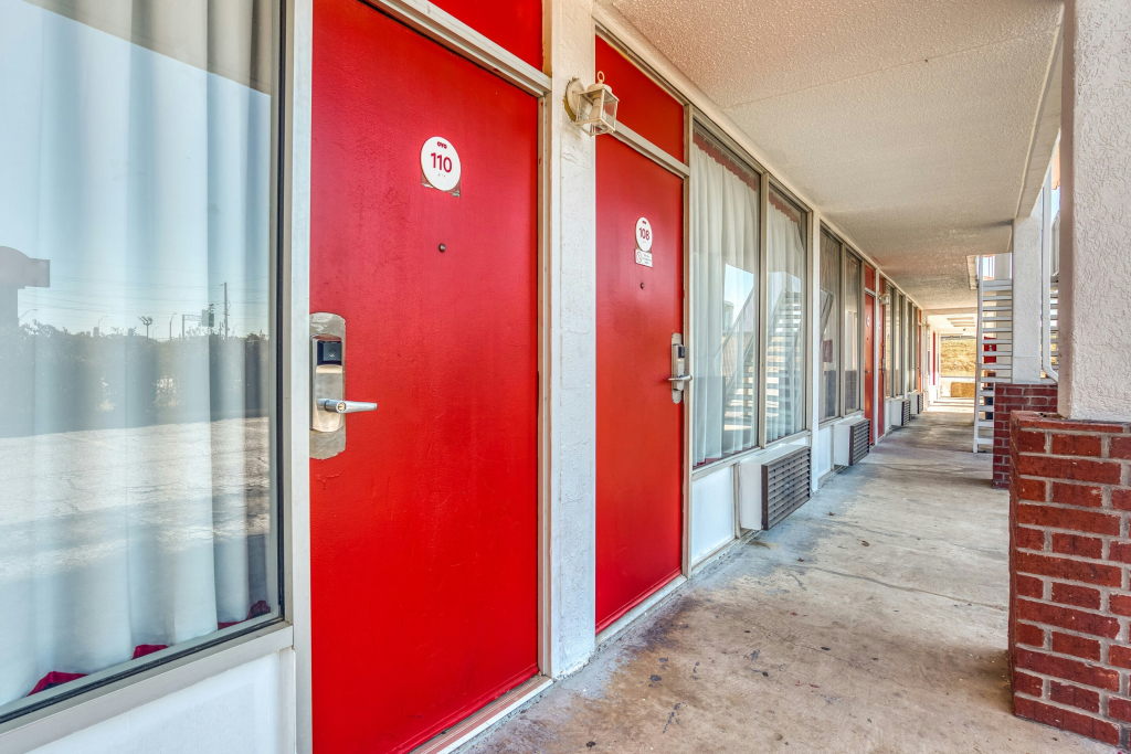 OYO Hotel Waco University Area I-35