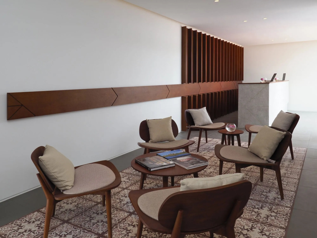 The Balé Phnom Penh by LifestyleRetreats
