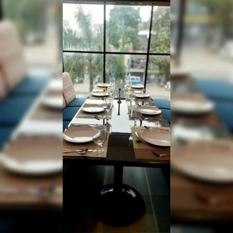 Hotel Red Chillee Restro