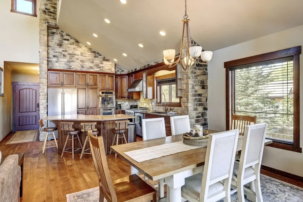 Indian Trail Cabin 5 Bedroom Cabin by RedAwning