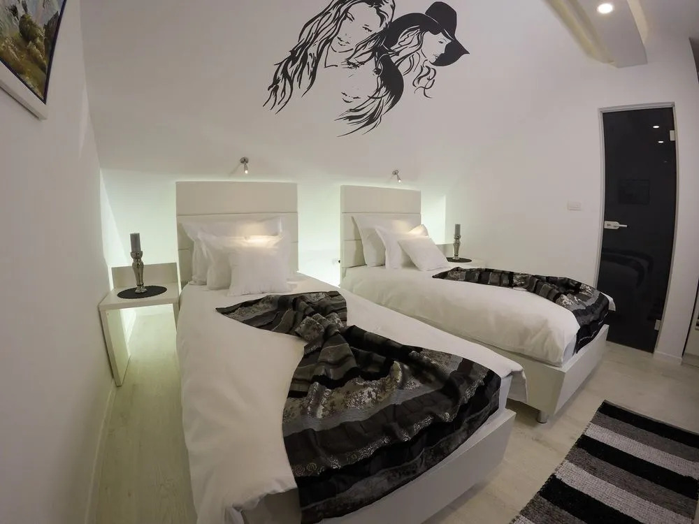 Rooms Villa Downtown