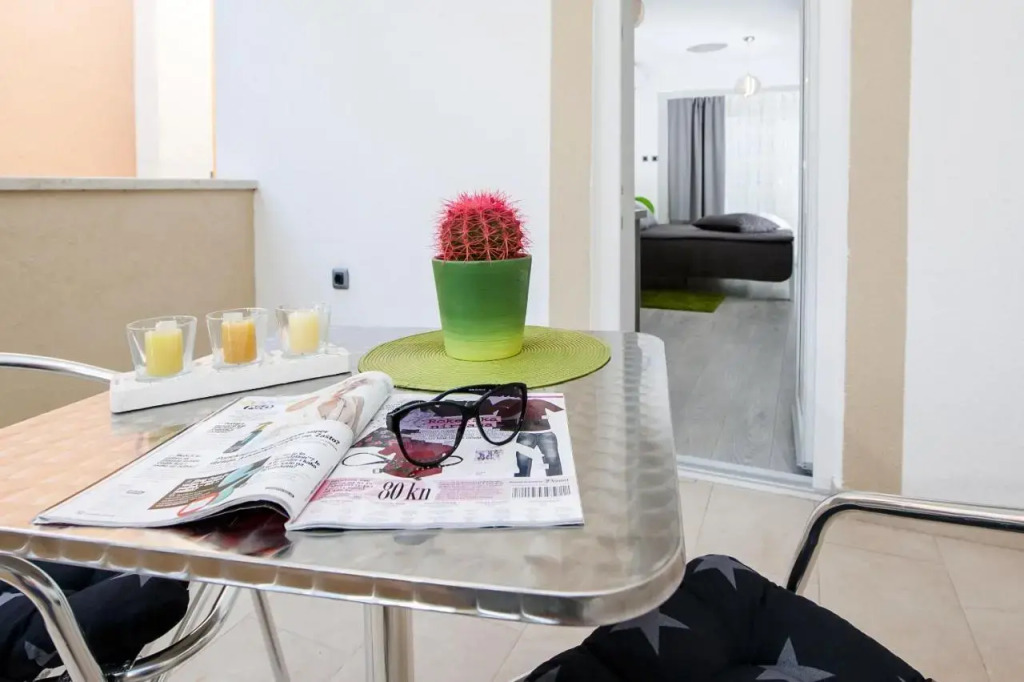 Studio Apartment White