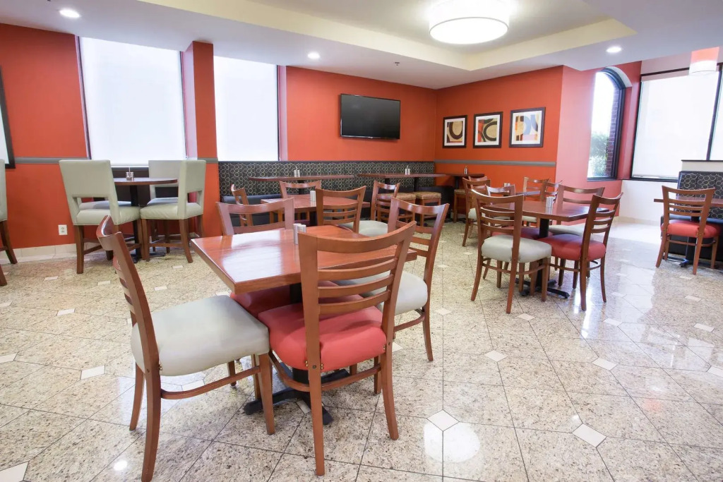 Drury Inn & Suites Joplin