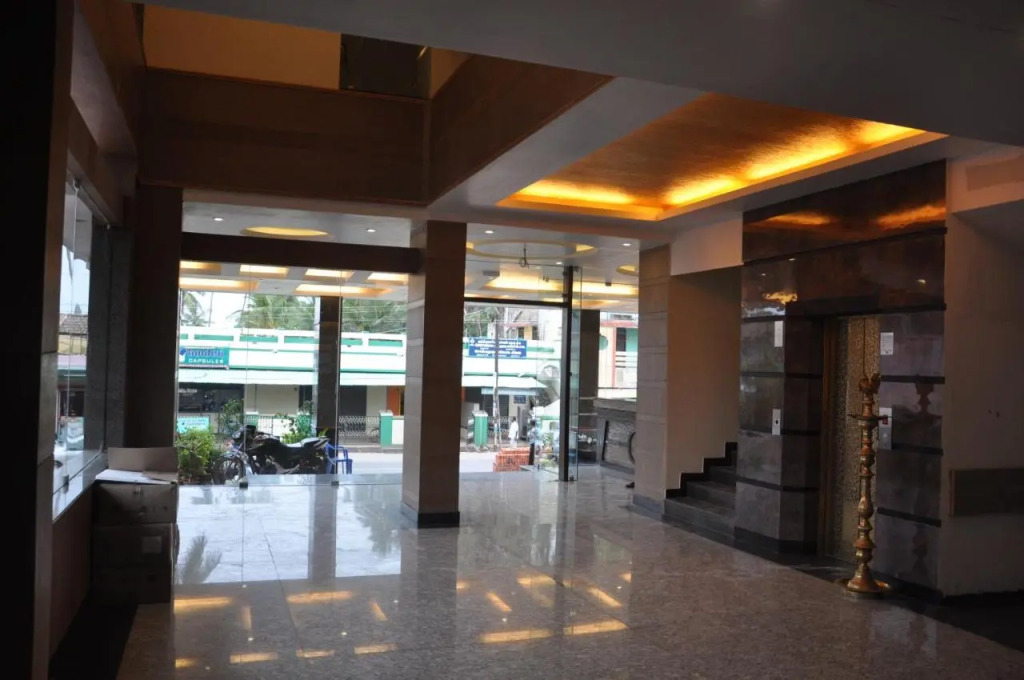 Hotel Tamizh Park