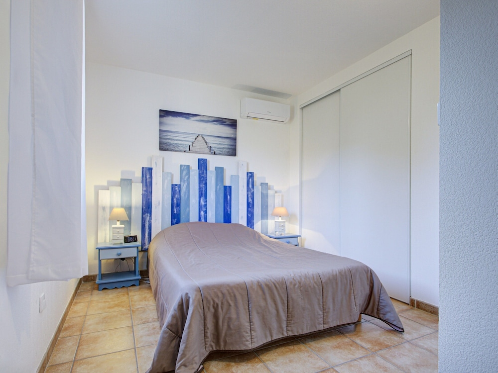 Quiet 6-guest Apartment in Homps