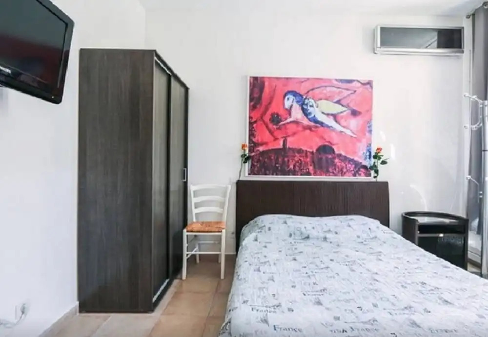 Viva Riviera 1 Bedroom Rue Florian