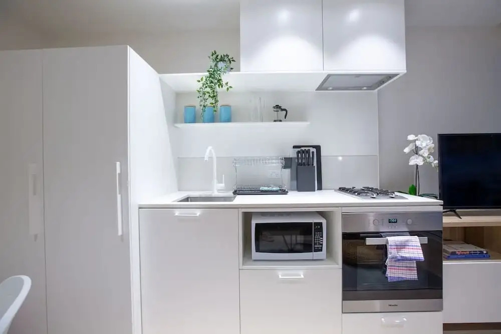 Stylish Luxurious Convenience At South Yarra Melbourne