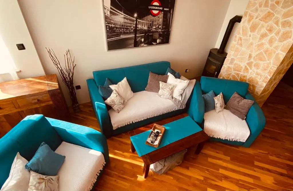 Seamans Apartment