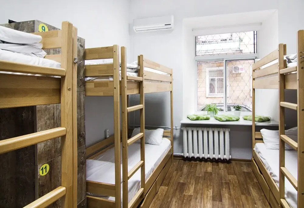 Hostel51