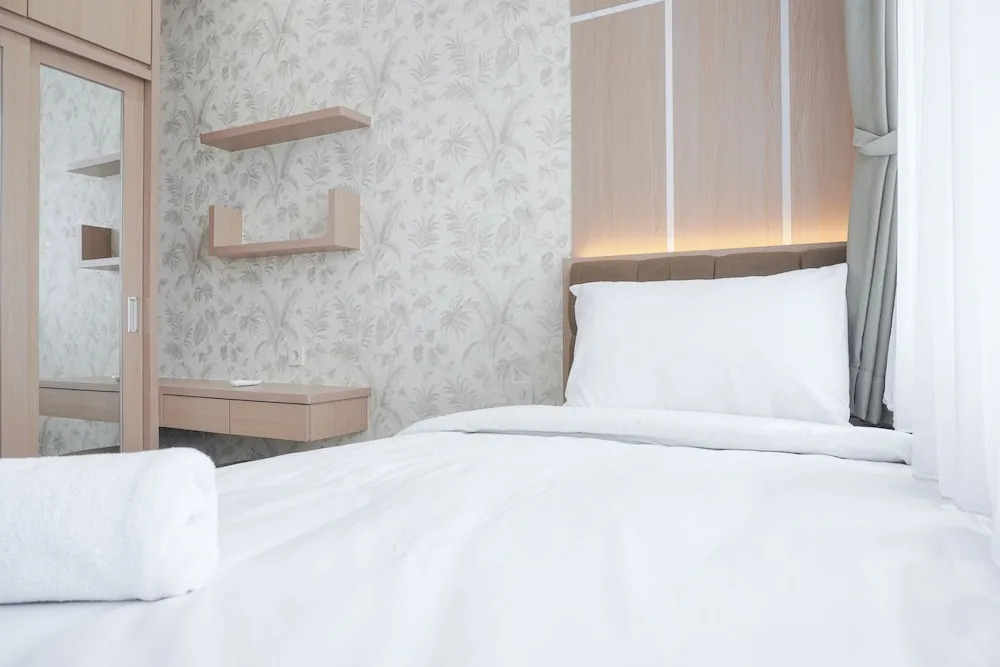 Elegant And Comfort Living 2Br At Samara Suites Apartment