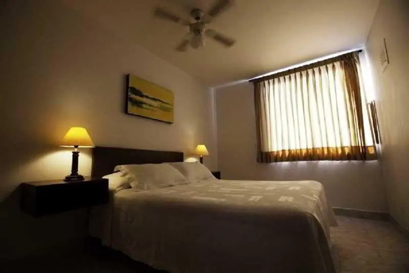 Travelers Edificio Rayda
