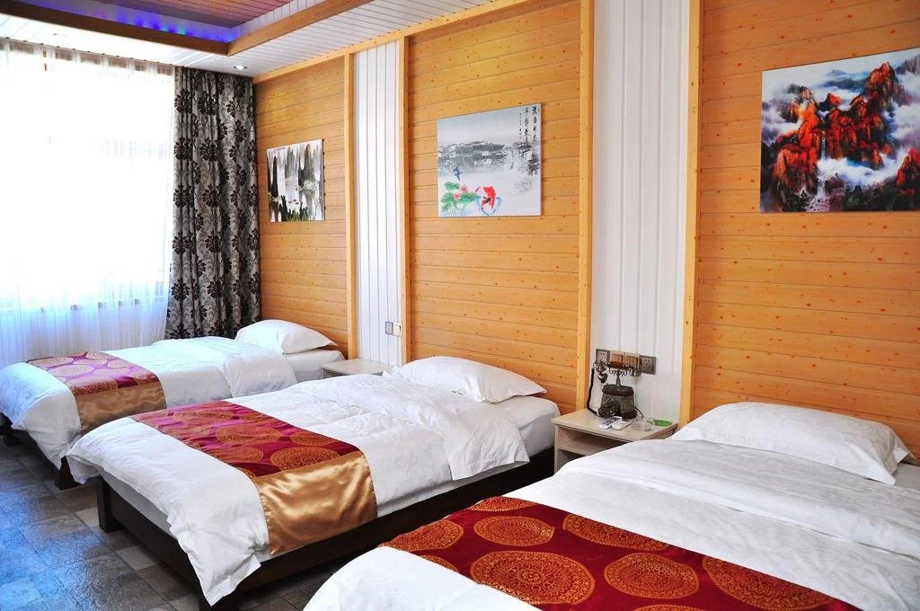 Seven Plus One Theme Inn